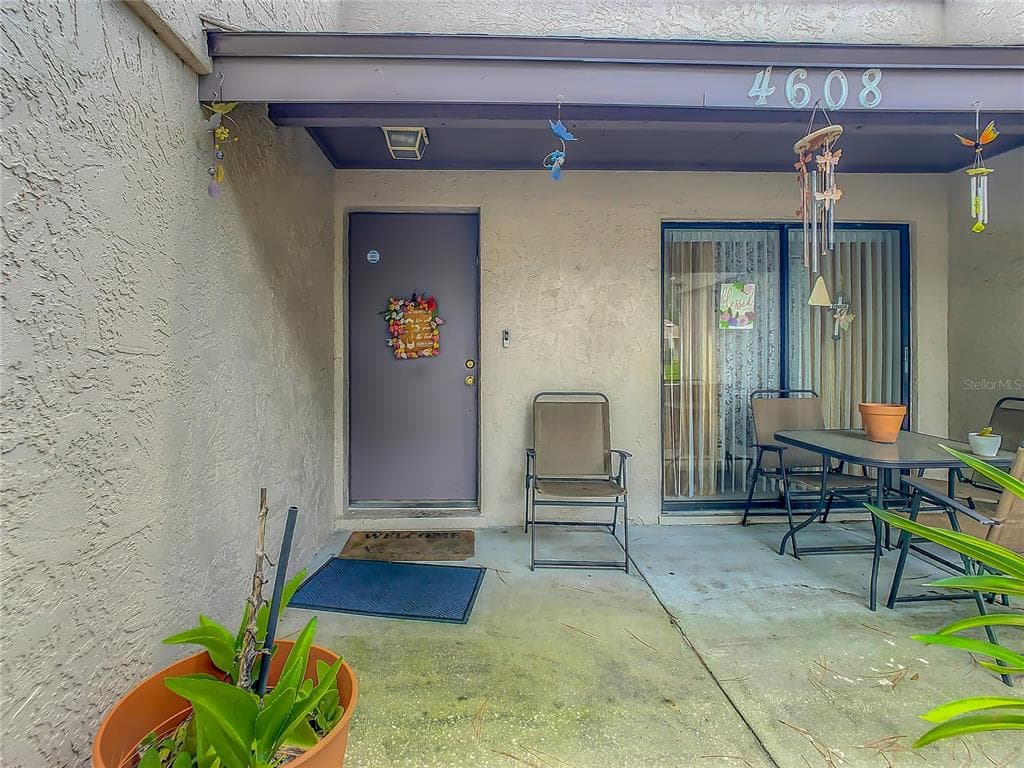4608 FRESHWIND AVENUE