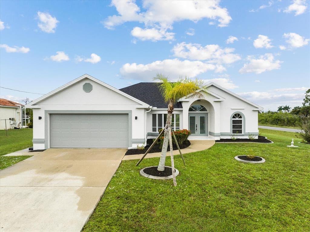 15447 GREENWOOD AVENUE PORT CHARLOTTE, FL 33981