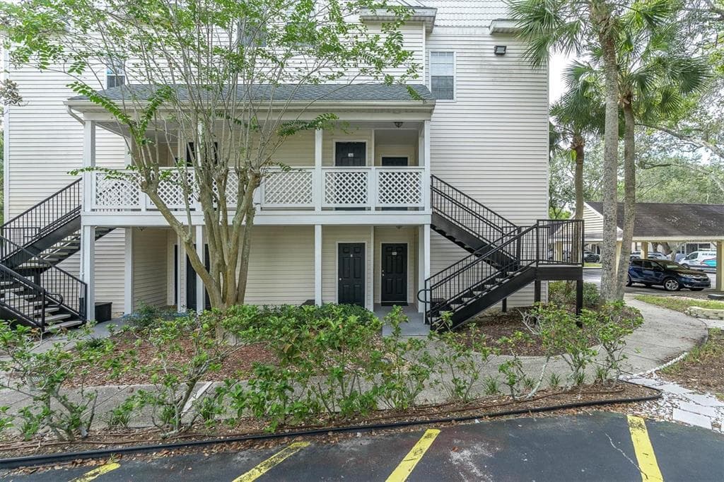 3313 HAVILAND COURT UNIT 101 PALM HARBOR, FL 34684