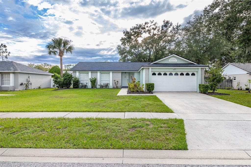 2217 DUNCAN TRAIL CLERMONT, FL 34714