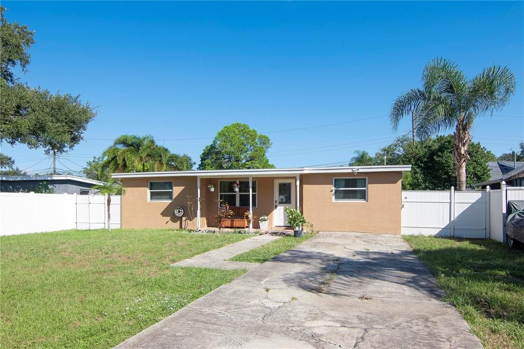 9297 87TH AVENUE SEMINOLE, FL 33777