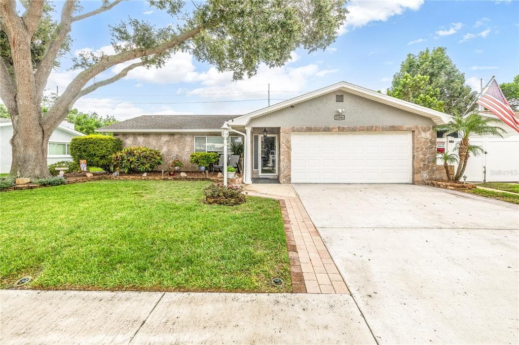 11446 126TH TERRACE LARGO, FL 33778