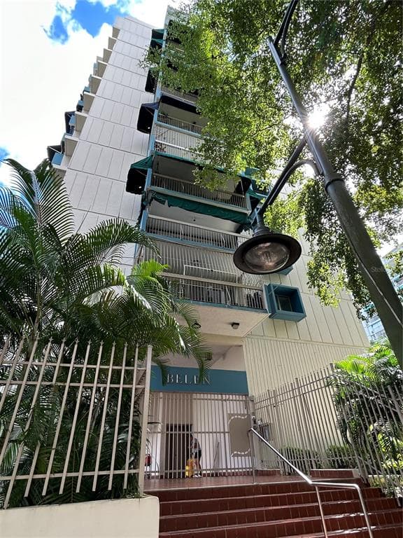 J5 SAN PATRICIO AVENUE UNIT 309 GUAYNABO, PR 00968