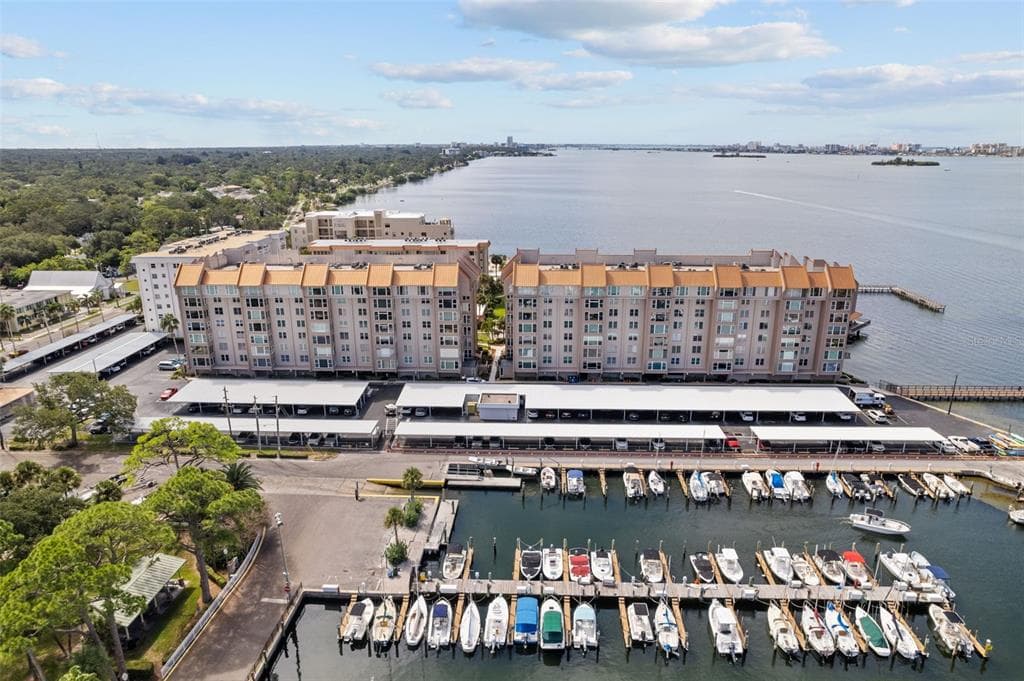 632 EDGEWATER DRIVE UNIT 632