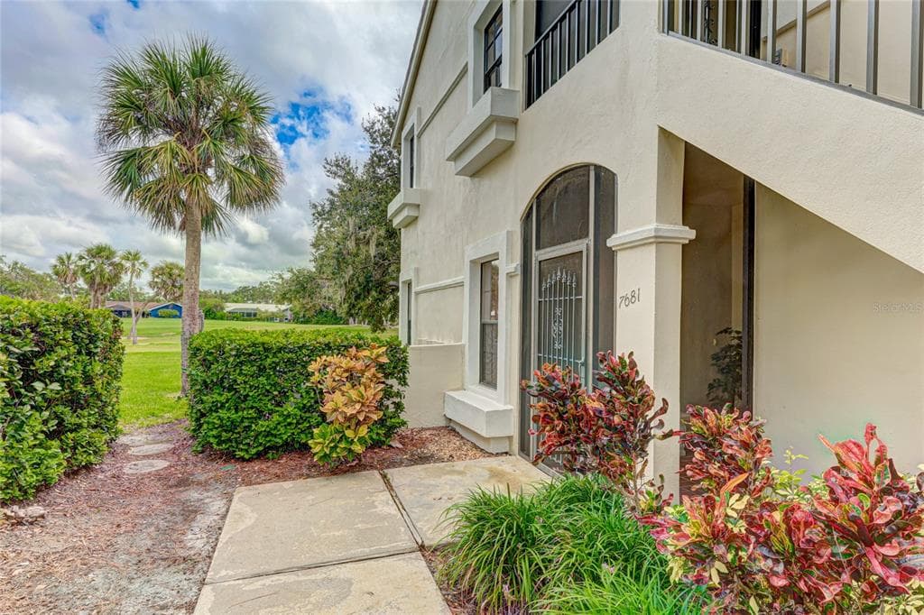 7681 FAIRWAY WOODS DRIVE UNIT 801 SARASOTA, FL 34238