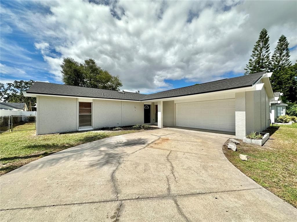 7345 BROOKVIEW CIRCLE TAMPA, FL 33634