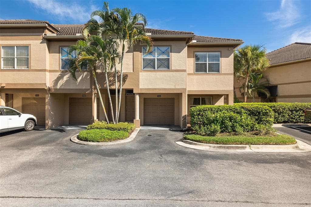 910 NORMANDY TRACE ROAD TAMPA, FL 33602