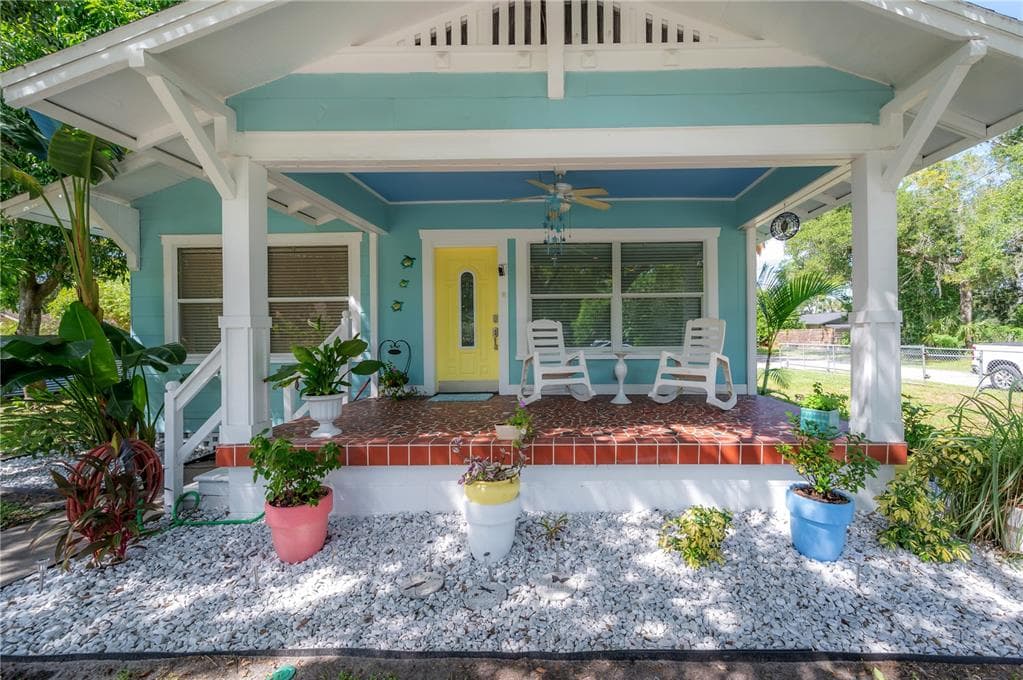 6808 N BRANCH AVENUE TAMPA, FL 33604