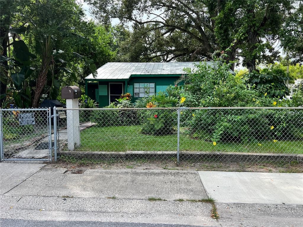 3411 E 24TH AVENUE TAMPA, FL 33605