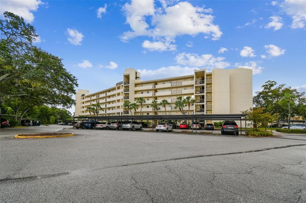 225 COUNTRY CLUB DRIVE UNIT 1508 LARGO, FL 33771