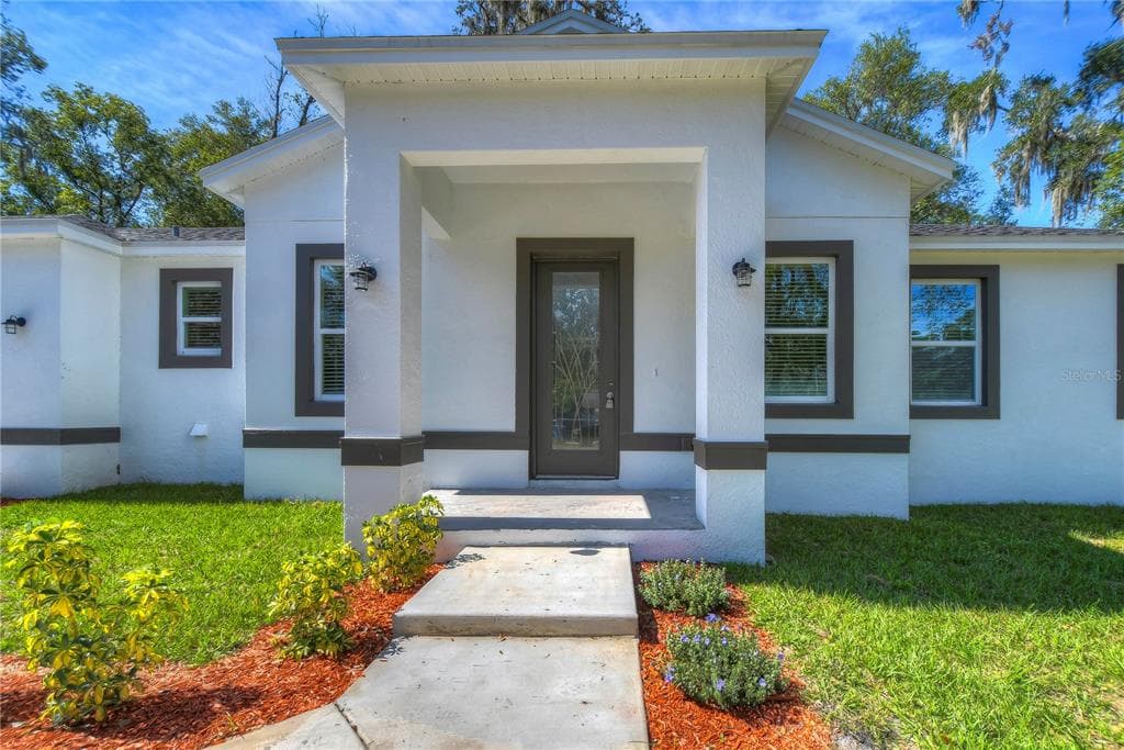 19022 2ND STREET NE LUTZ, FL 33549