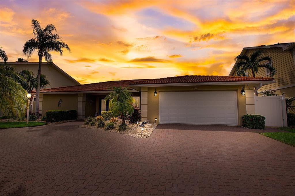3554 SEAWAY DRIVE