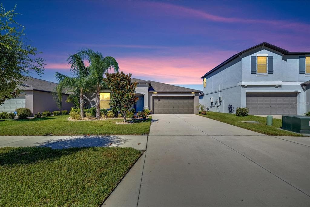 5218 DANDELION STREET APOLLO BEACH, FL 33572