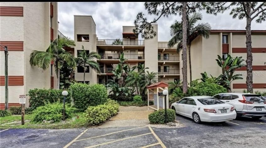 7500 40TH AVENUE W UNIT 103