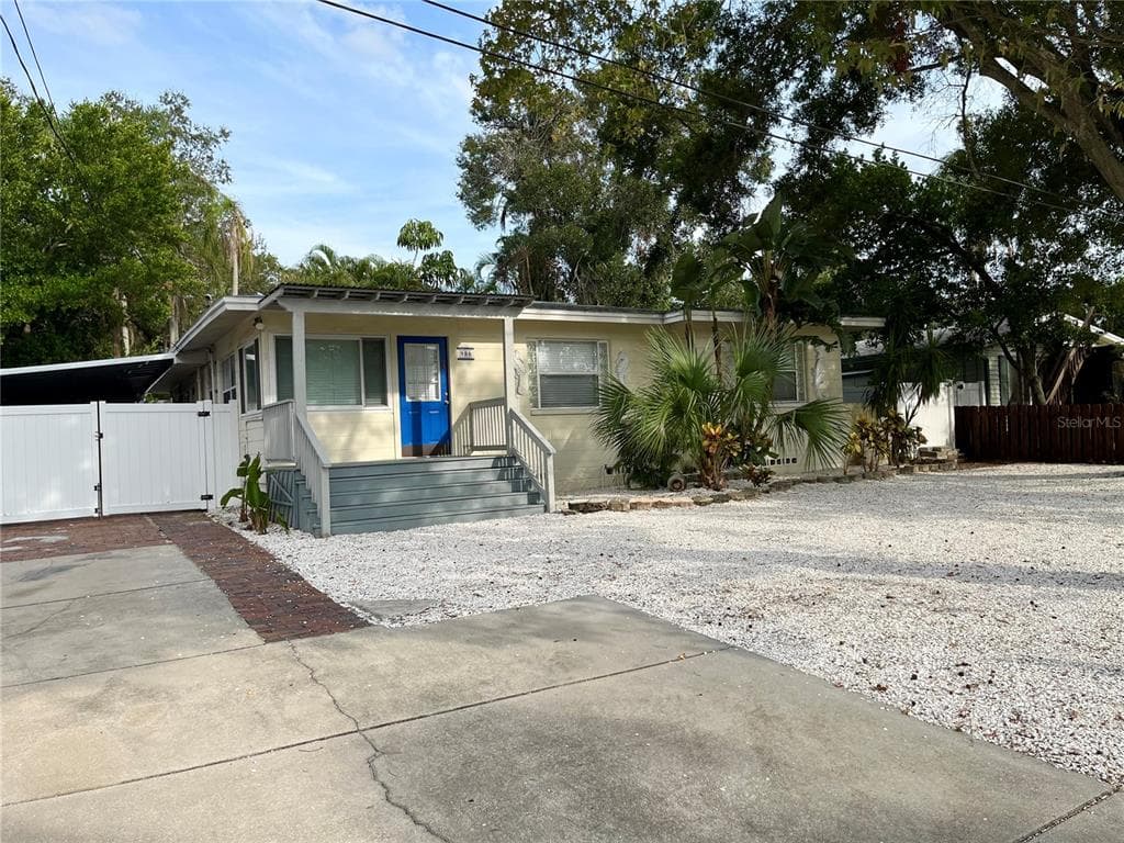 986 66TH STREET COURT S ST PETERSBURG, FL 33707