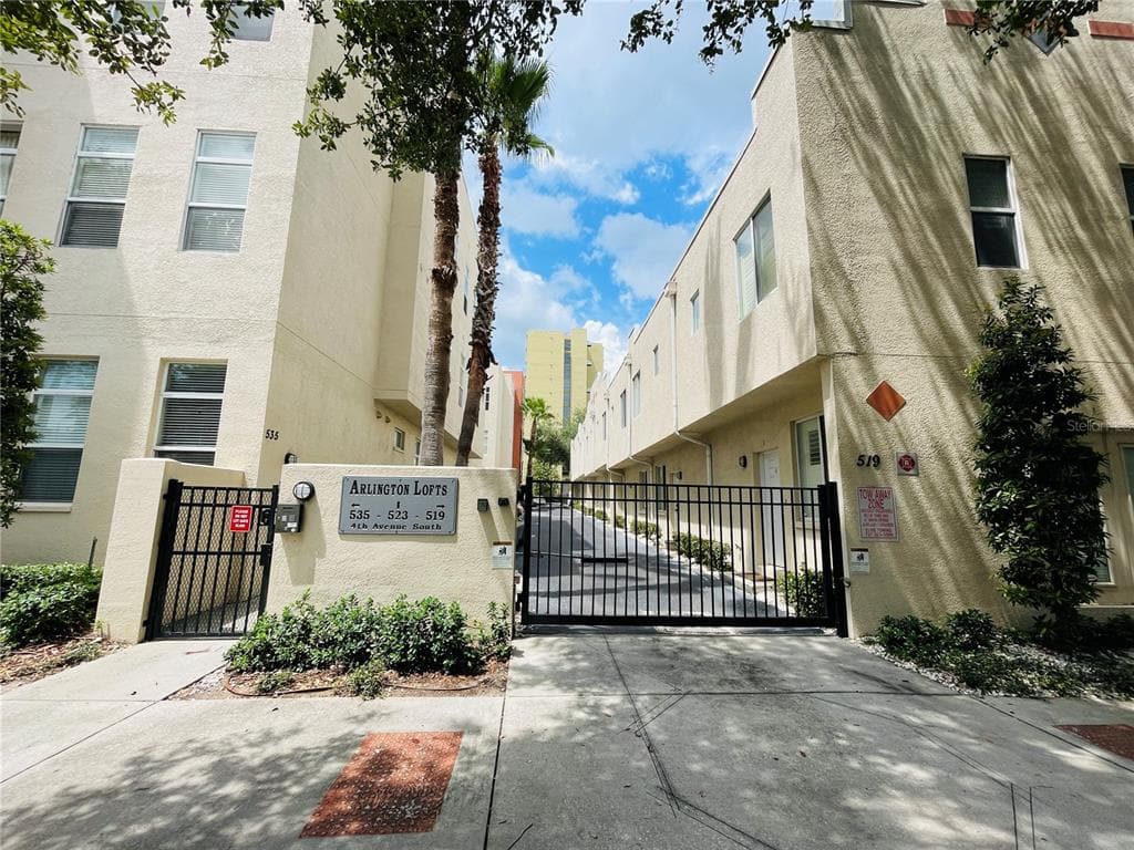 519 4TH AVENUE S UNIT 7 ST PETERSBURG, FL 33701