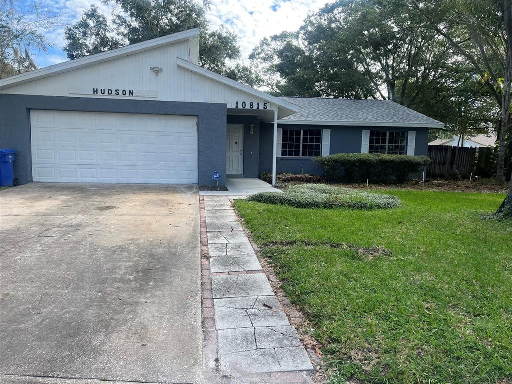 10815 AIRVIEW DRIVE TAMPA, FL 33625