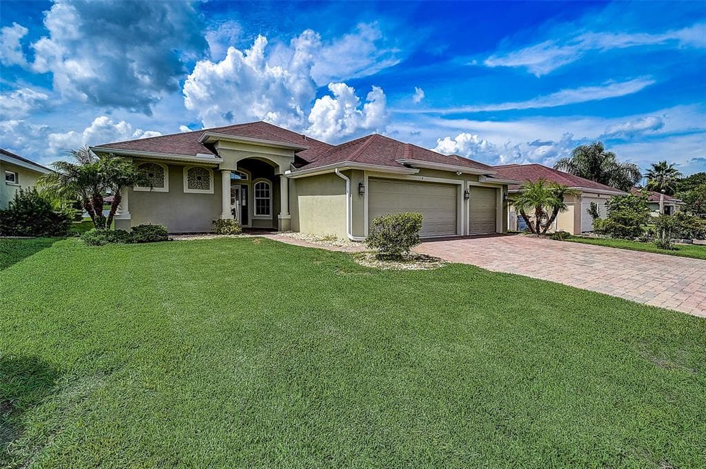 114 ARENA LAKE DRIVE PALM COAST, FL 32137