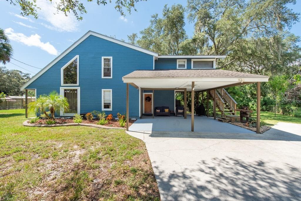 510 W 128TH AVENUE TAMPA, FL 33612