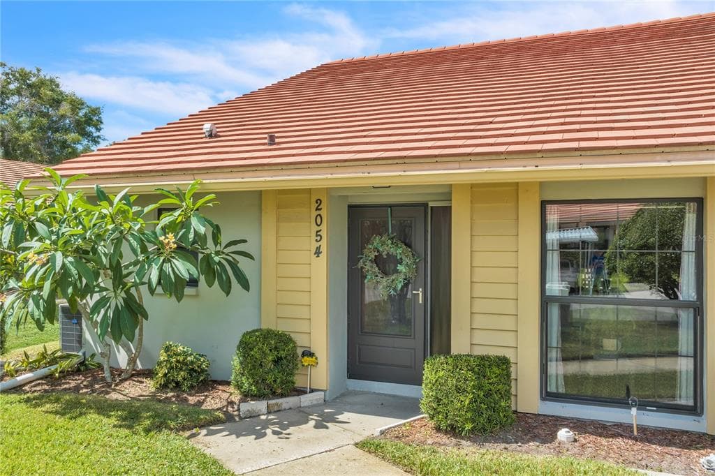 2054 GROVE LANE CLEARWATER, FL 33763