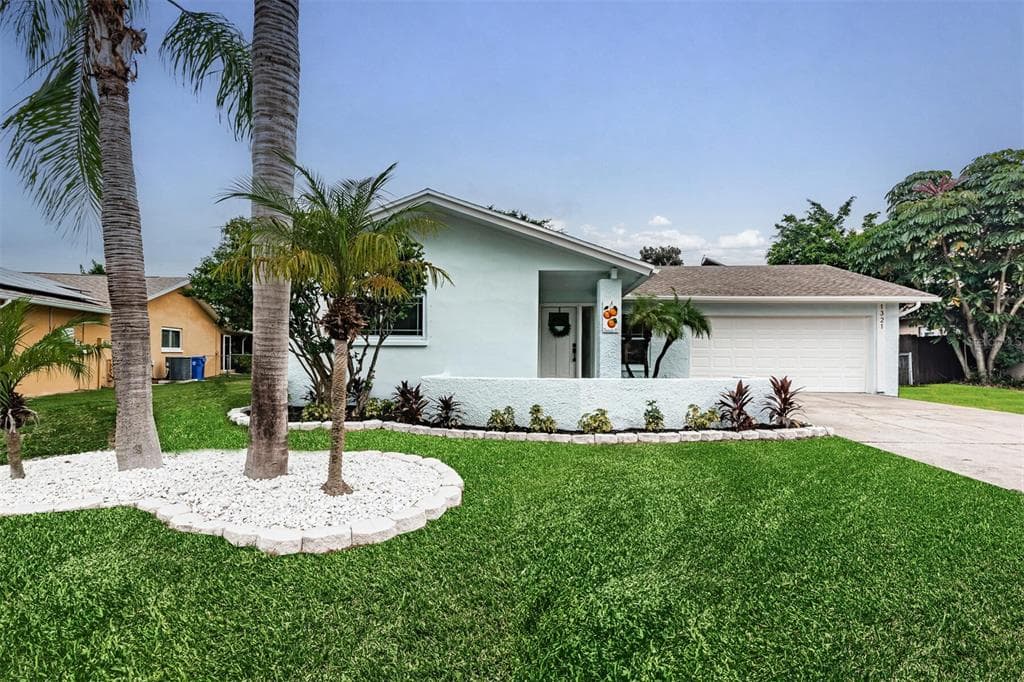 1321 AMBERLEA COURT E DUNEDIN, FL 34698