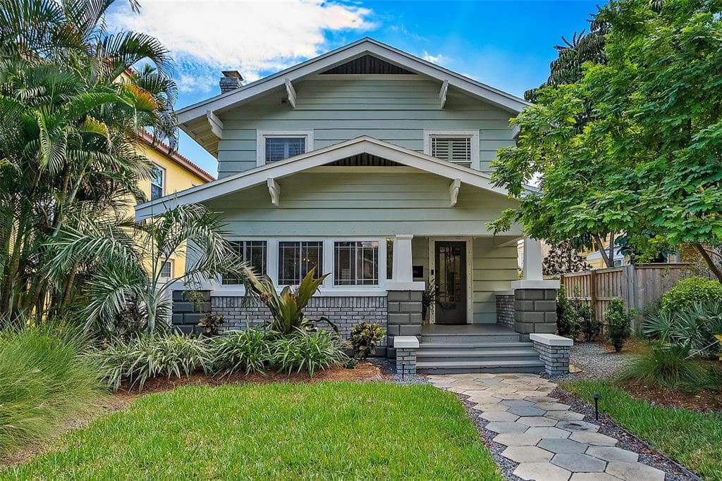 228 14TH AVENUE NE ST PETERSBURG, FL 33701
