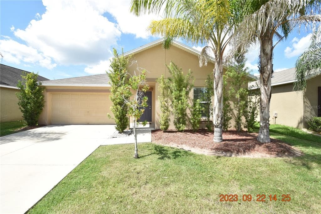 8436 HUNTERS FORK LOOP RUSKIN, FL 33573