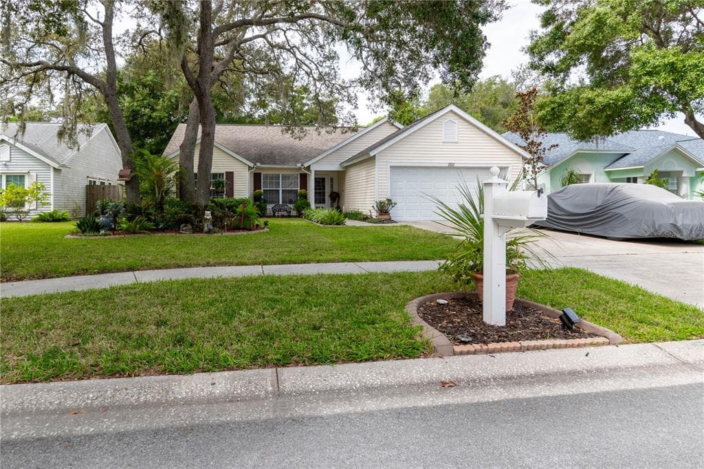 1511 RIVER OAKS DRIVE