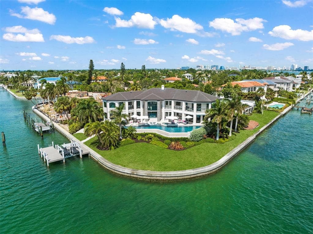 683 MOURNING DOVE DRIVE SARASOTA, FL 34236