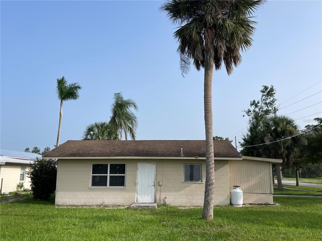 402 MARY STREET PUNTA GORDA, FL 33950