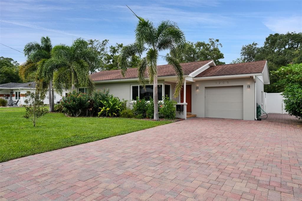 1205 W ADALEE STREET TAMPA, FL 33603