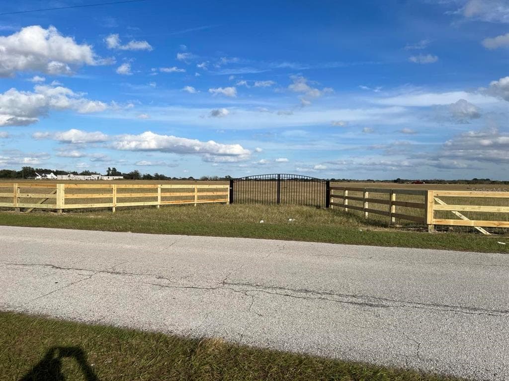 2504 REYNOLDS RD BARTOW, FL 33830