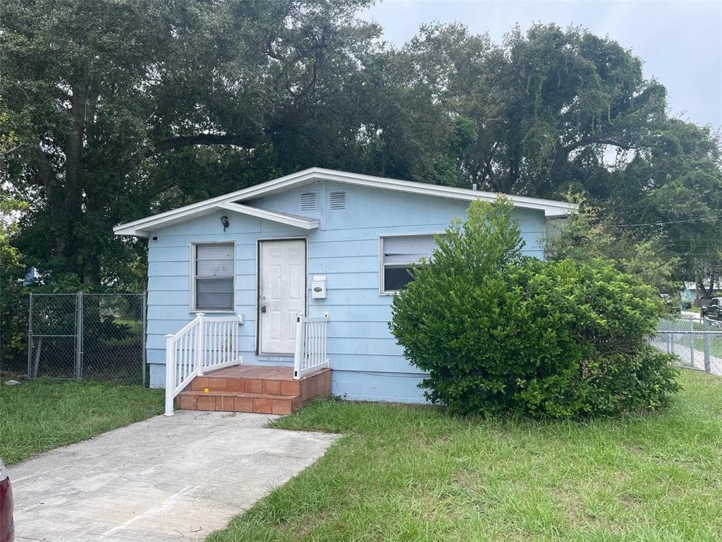 1301 12TH STREET S ST PETERSBURG, FL 33705
