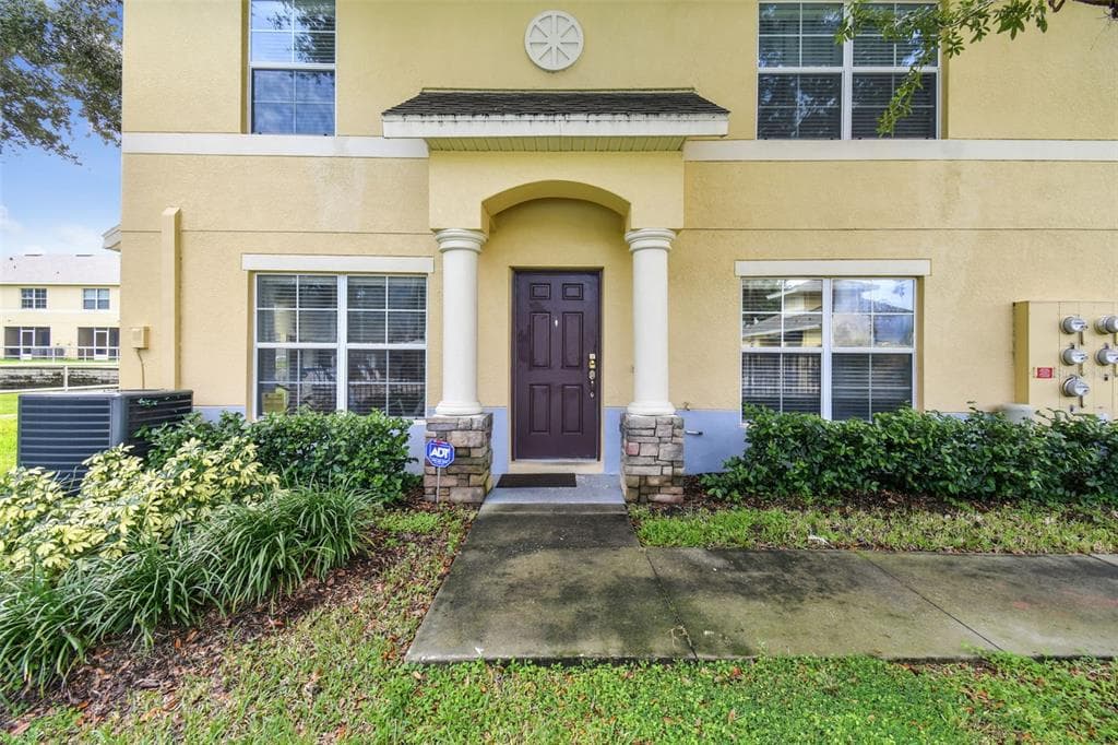 6264 TIMBERLY LANE ZEPHYRHILLS, FL 33542