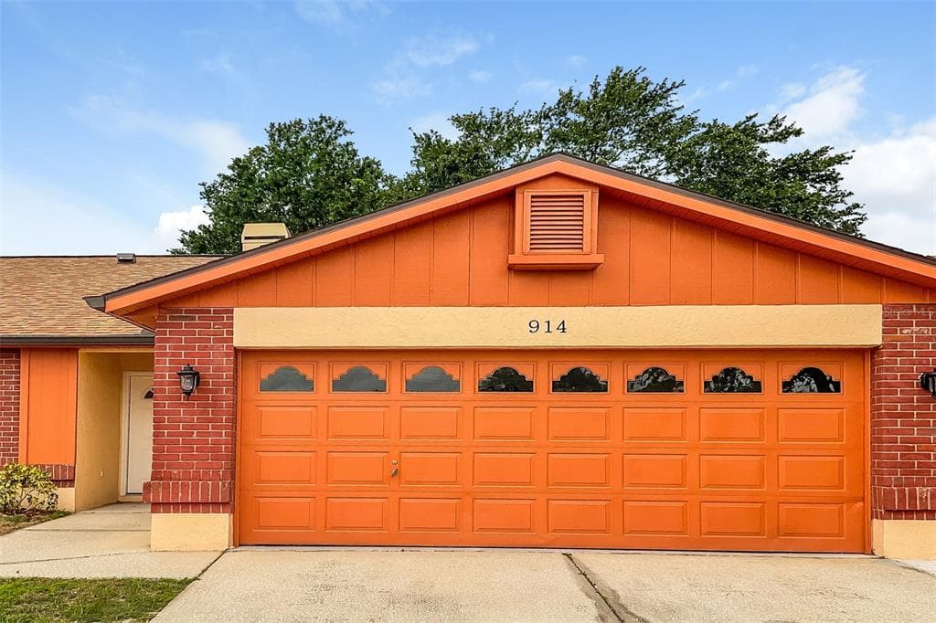 914 AXLEWOOD CIRCLE BRANDON, FL 33511