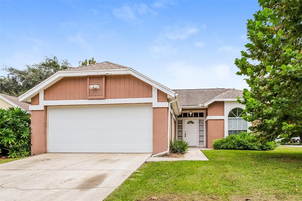 1985 MARTINA STREET APOPKA, FL 32703