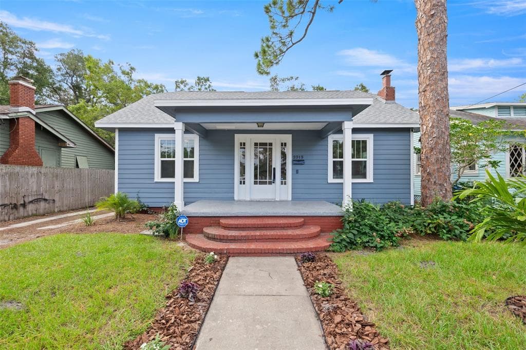 2313 7TH AVENUE W BRADENTON, FL 34205