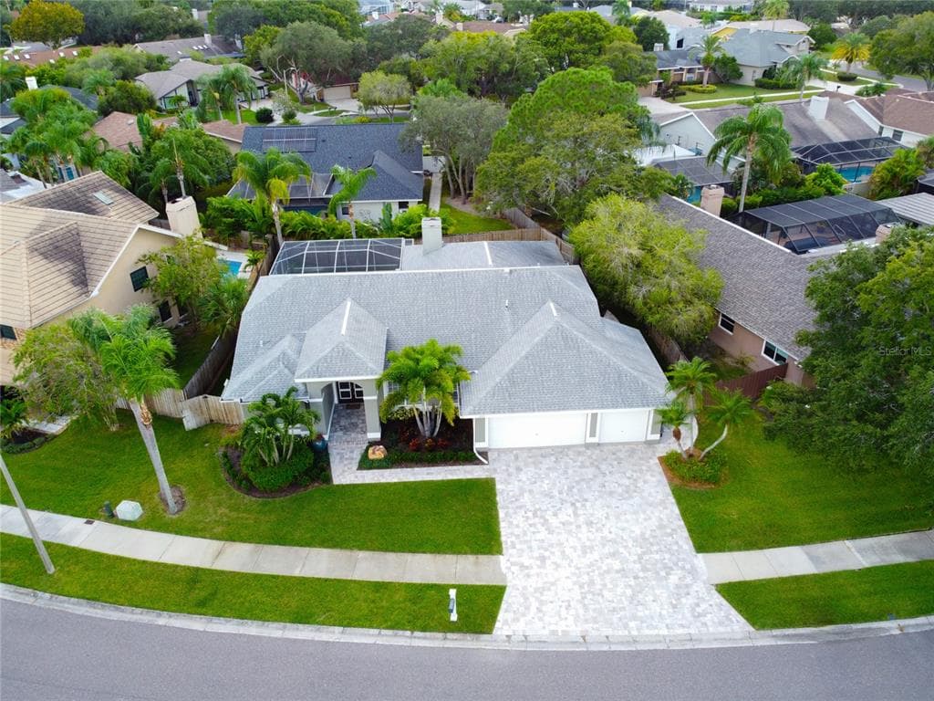 1205 HUNTINGTON LANE