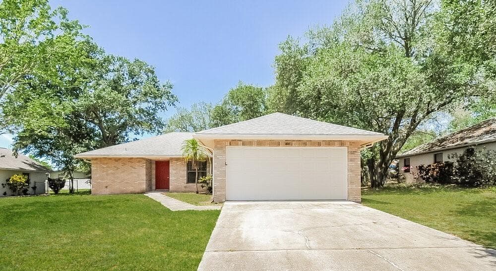 801 CAMBRIDGE WAY LAKE WALES, FL 33853