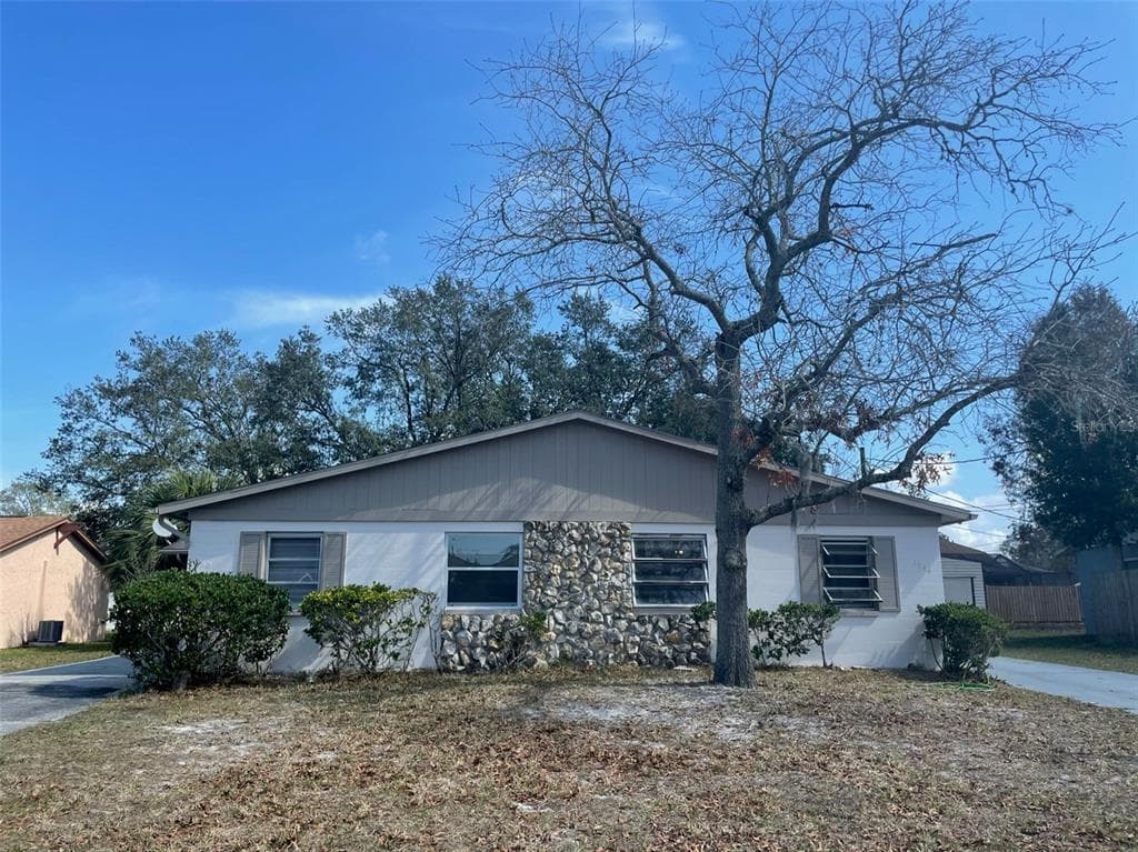 1244 LONDON AVENUE SPRING HILL, FL 34606