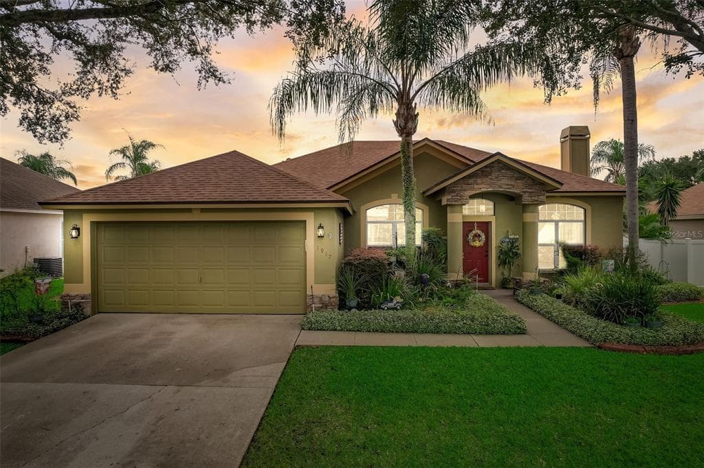 1917 CITRUS ORCHARD WAY VALRICO, FL 33594