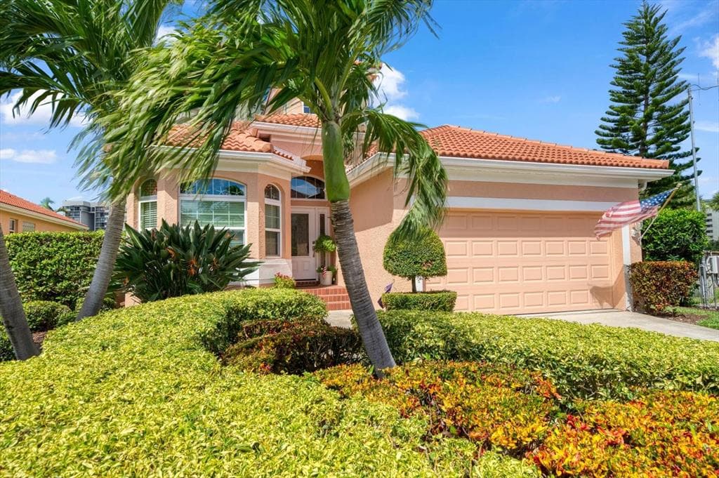 1608 SAND KEY ESTATES COURT CLEARWATER BEACH, FL 33767