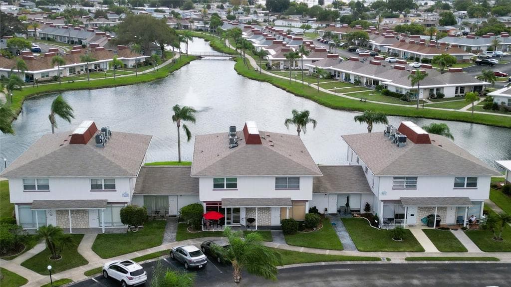4352 TAHITIAN GARDENS CIRCLE UNIT D HOLIDAY, FL 34691