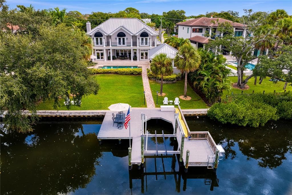 2509 N DUNDEE STREET TAMPA, FL 33629