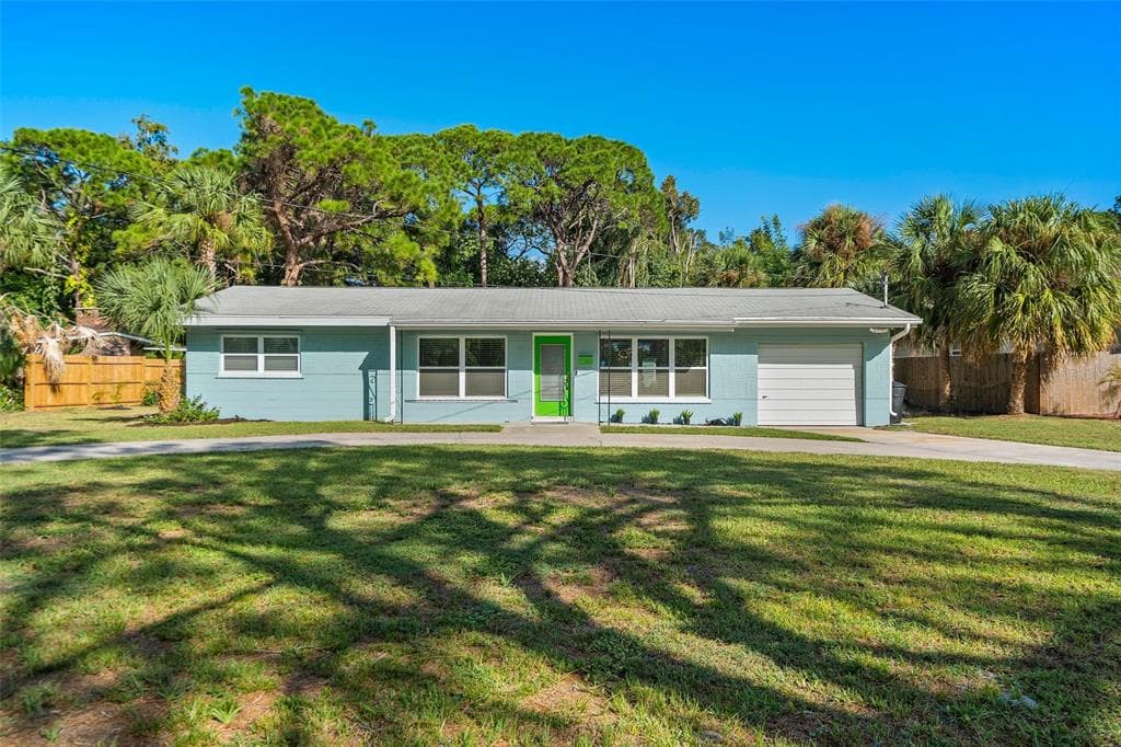 1323 ASTURIA WAY S ST PETERSBURG, FL 33705