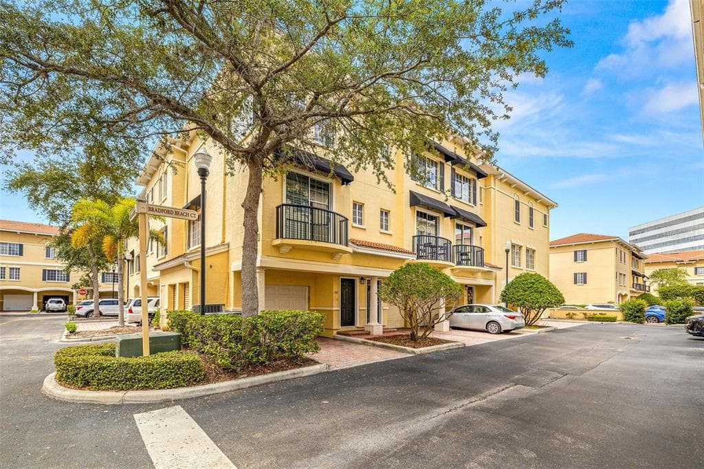109 BRADFORD BEACH COURT UNIT 109