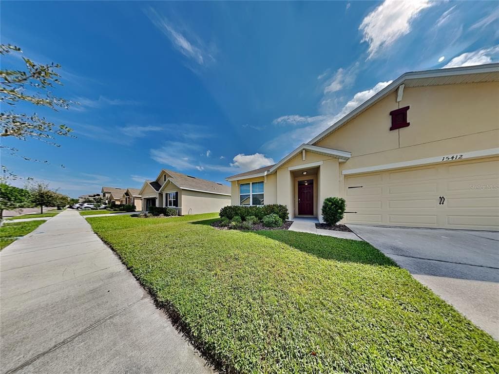 15412 IBIS FALL PLACE RUSKIN, FL 33573