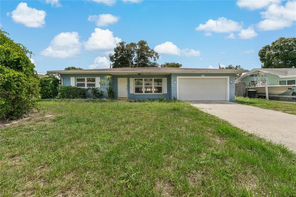2440 68TH AVENUE S ST PETERSBURG, FL 33712