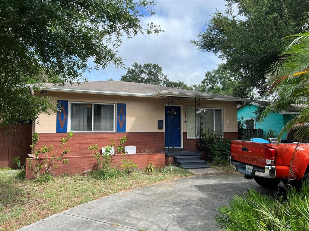 983 47TH AVENUE N ST PETERSBURG, FL 33703