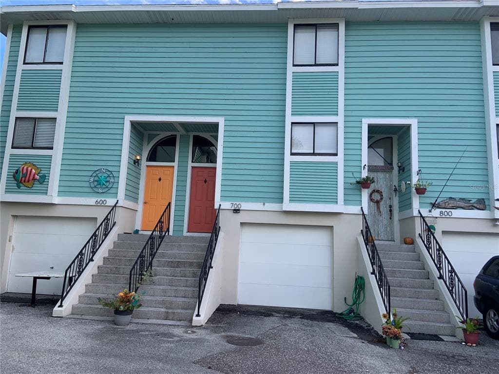 639 MICHIGAN BOULEVARD UNIT 700 DUNEDIN, FL 34698